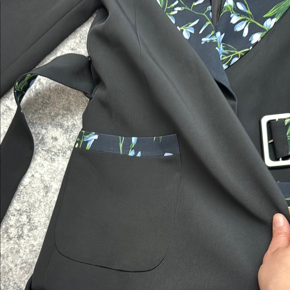 Black Floral Blazer with Belt - Picture 6 of 8